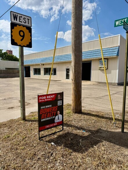 More Photos Of 305 W 5th St, Concordia Industrial For Lease