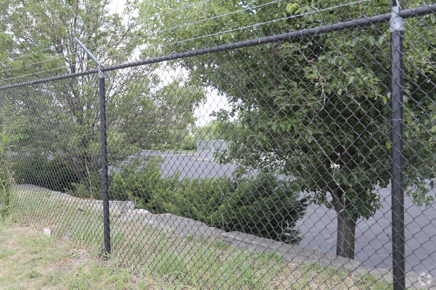 More Photos Of 110 Cass Ave, Saint Louis Land For Lease