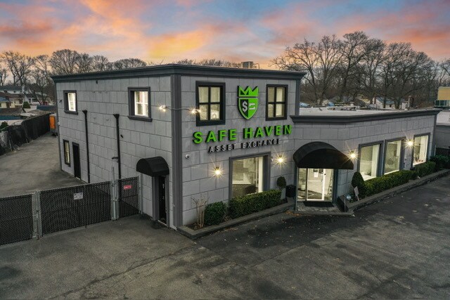 More Photos Of 147 Sunrise Hwy, Amityville Storefront Retail Office For Sale