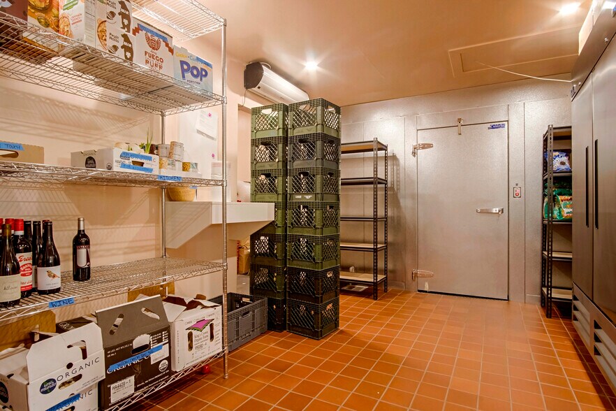 More Photos Of 224-228 N Avenue 50, Los Angeles Storefront For Lease