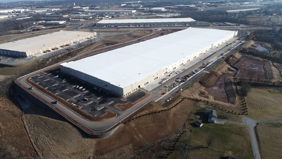 More Photos Of Bear Rd, York Unknown For Lease