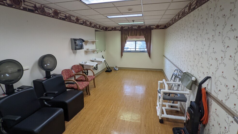 More Photos Of 3800 Oakleaf Rd, Brentwood Assisted Living For Sale
