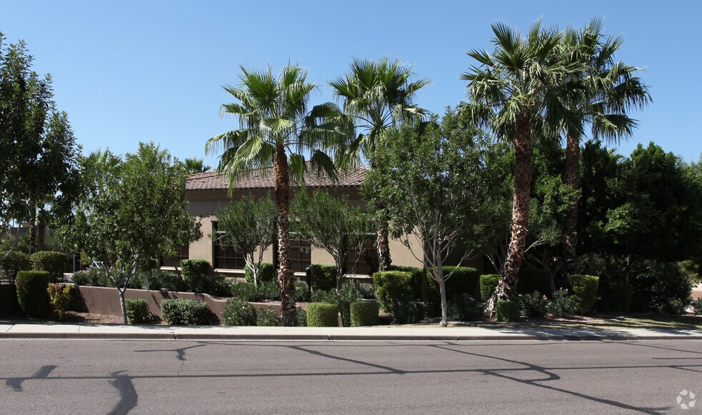 More Photos Of 2150 S Vineyard Ave, Mesa Office For Lease