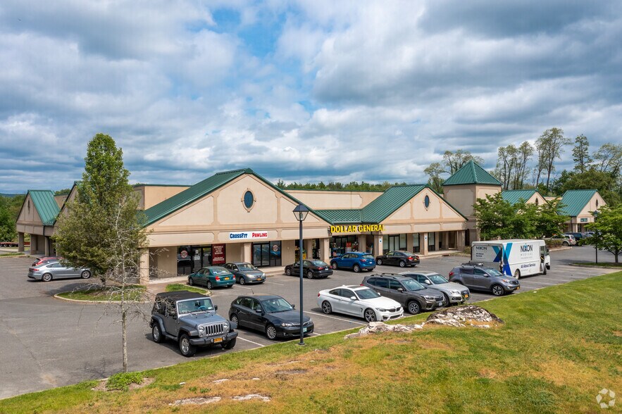 More Photos Of 31 Route 22, Pawling Storefront For Lease