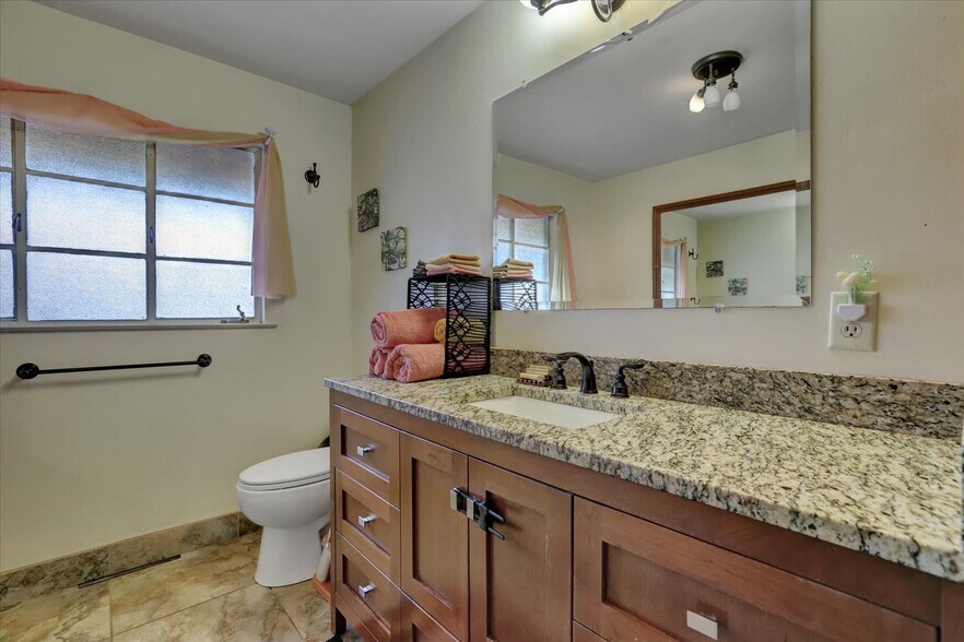 More Photos Of 14724 N Bloomfield Rd, Nevada City Flex For Sale