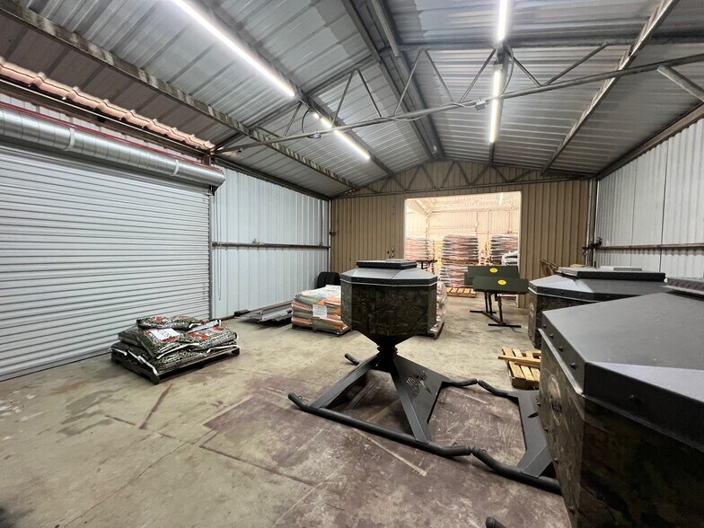 More Photos Of 401 E Central Ave, Comanche Storefront For Sale