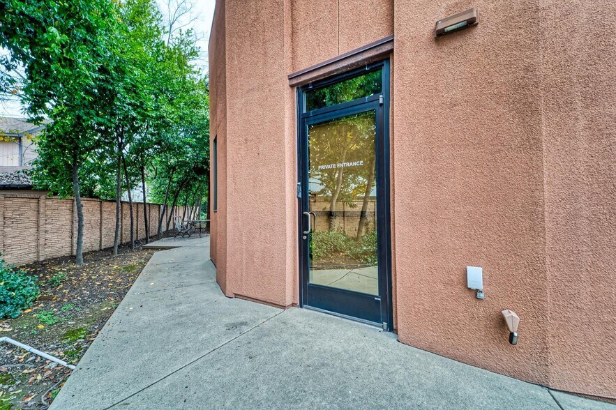 More Photos Of 1166 Live Oak Blvd, Yuba City Medical For Lease