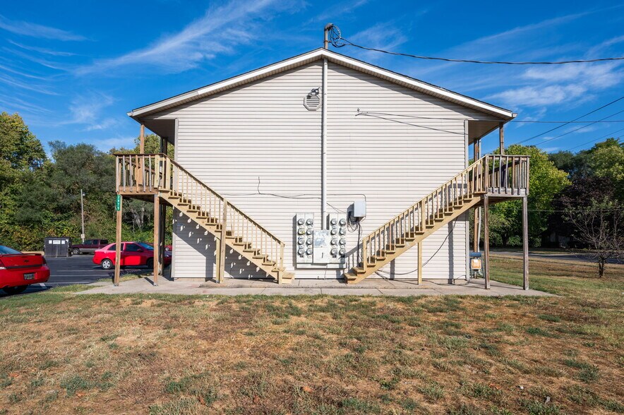 More Photos Of 2975 Wilbraham Rd, Middletown Apartments For Sale