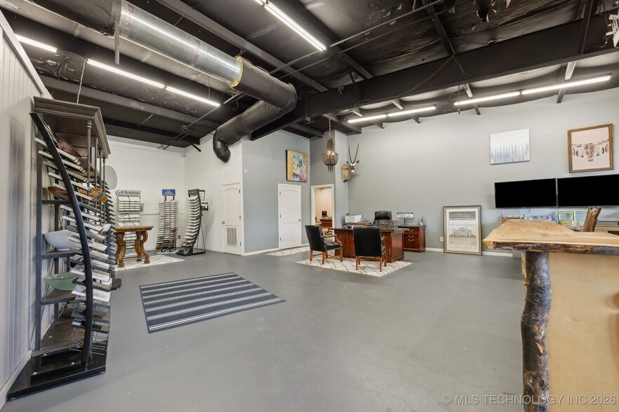 More Photos Of 13802 S Union Pl, Glenpool Freestanding For Sale