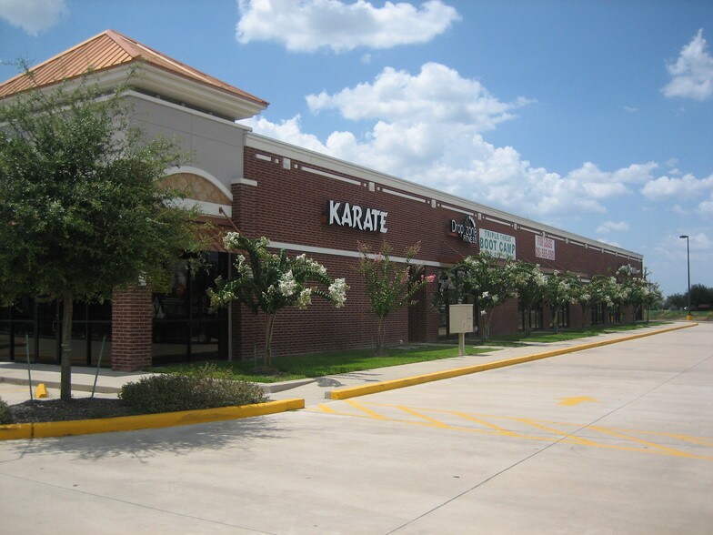 More Photos Of 3711 Raoul Wallenberg Ln, Missouri City Unknown For Lease