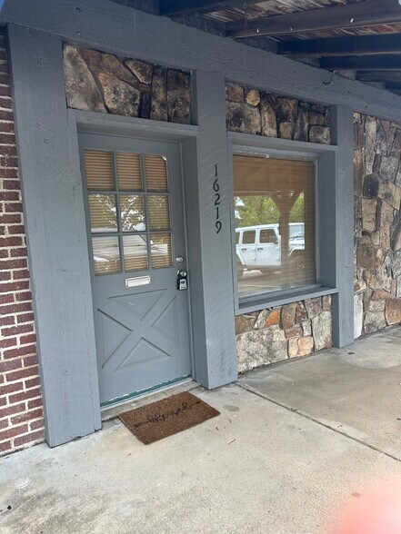 More Photos Of 16219 US Hwy 160, Forsyth Storefront Retail Office For Sale