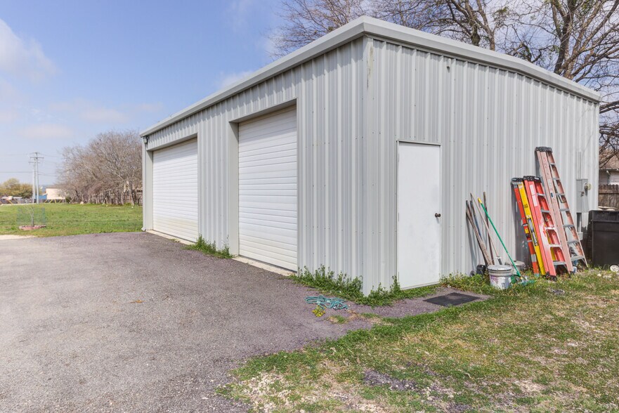 More Photos Of 2911 Morningside Dr, New Braunfels Land For Sale