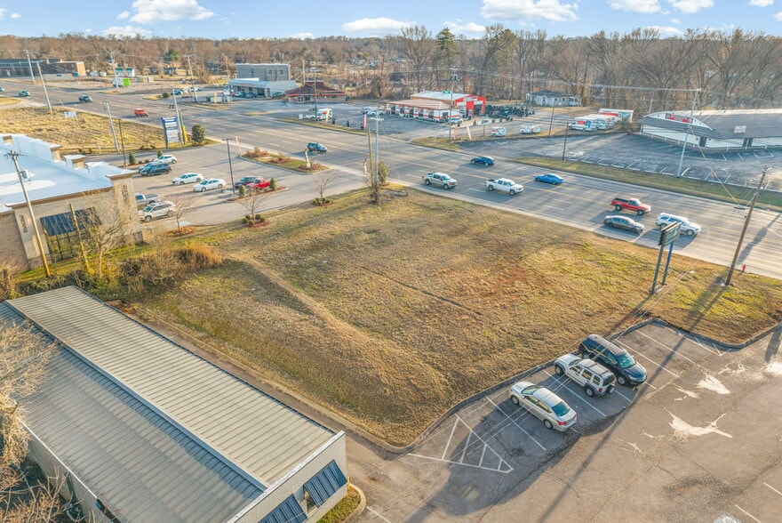 More Photos Of 2037 Fort Campbell Blvd, Clarksville Storefront Retail Office For Sale