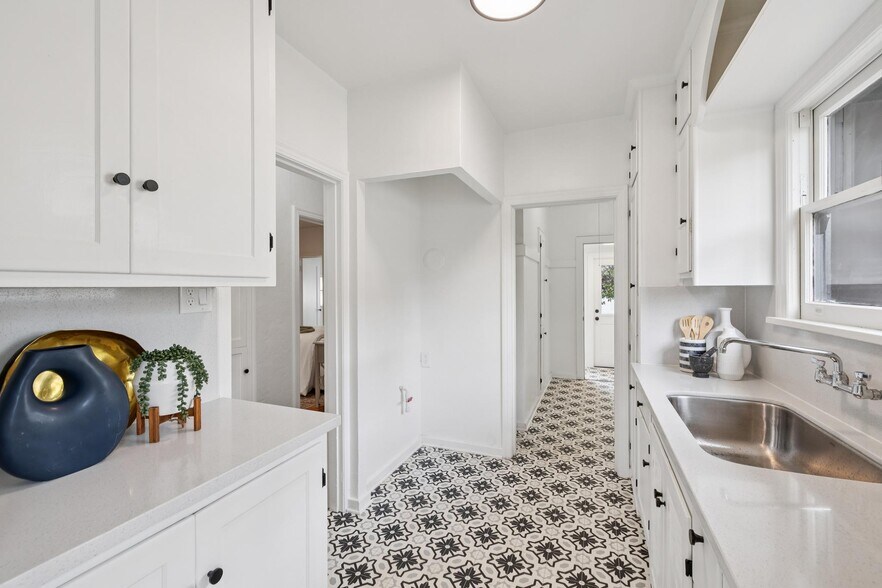 More Photos Of 1856 Almond Ave, Walnut Creek Multifamily For Sale