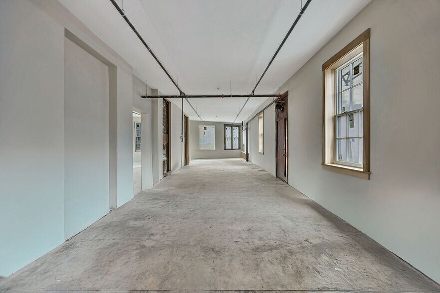 More Photos Of 4000 Colerain Ave, Cincinnati Apartments For Lease