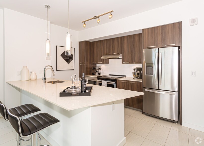 More Photos Of 86 SW 8th St, Miami Apartments For Lease