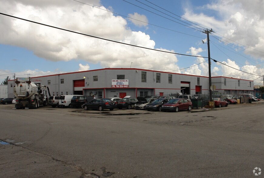 More Photos Of 7130 NW 35th Ave, Miami Warehouse For Lease