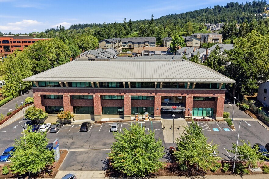 More Photos Of 10365 SE Sunnyside Rd, Clackamas Office For Lease