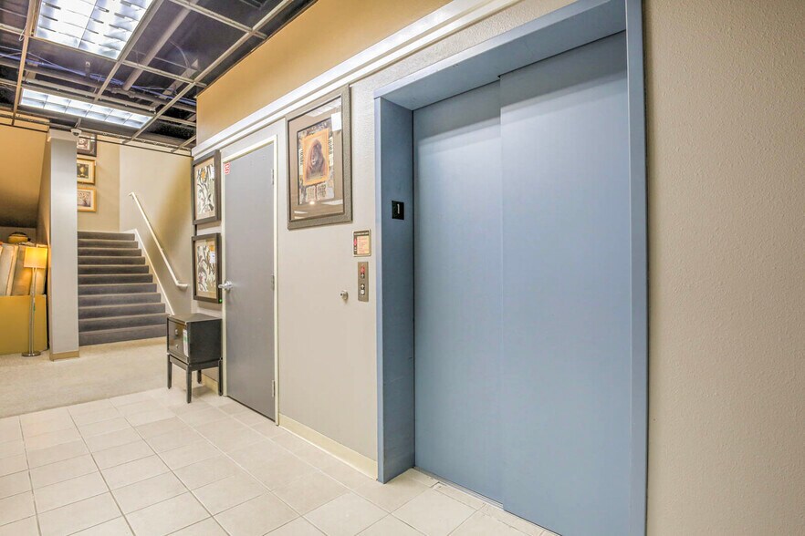 More Photos Of 12178 Tributary Point Dr, Rancho Cordova Freestanding For Sale