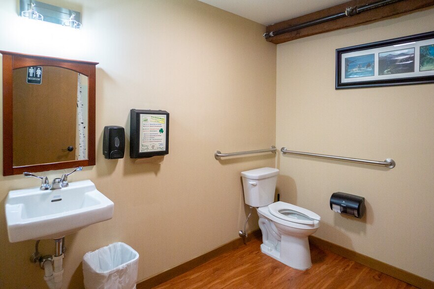 More Photos Of 709 Route 4, Killington Hotel For Sale