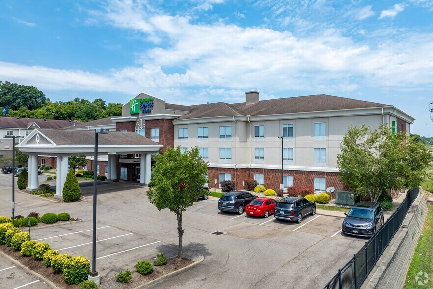 Primary Photo Of 80 Old Nicolette Rd, Mineral Wells Hotel For Sale