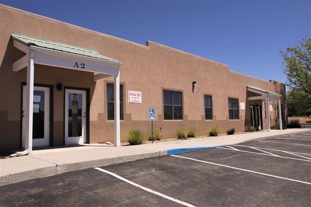 More Photos Of 3600 Rodeo Ln, Santa Fe Medical For Sale