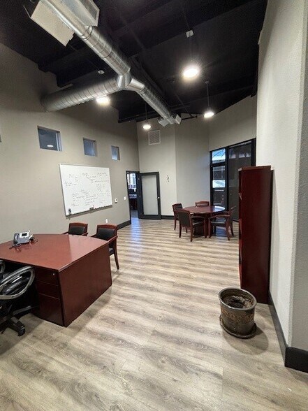 More Photos Of 9410 Topanga Canyon Blvd, Chatsworth Office For Sale