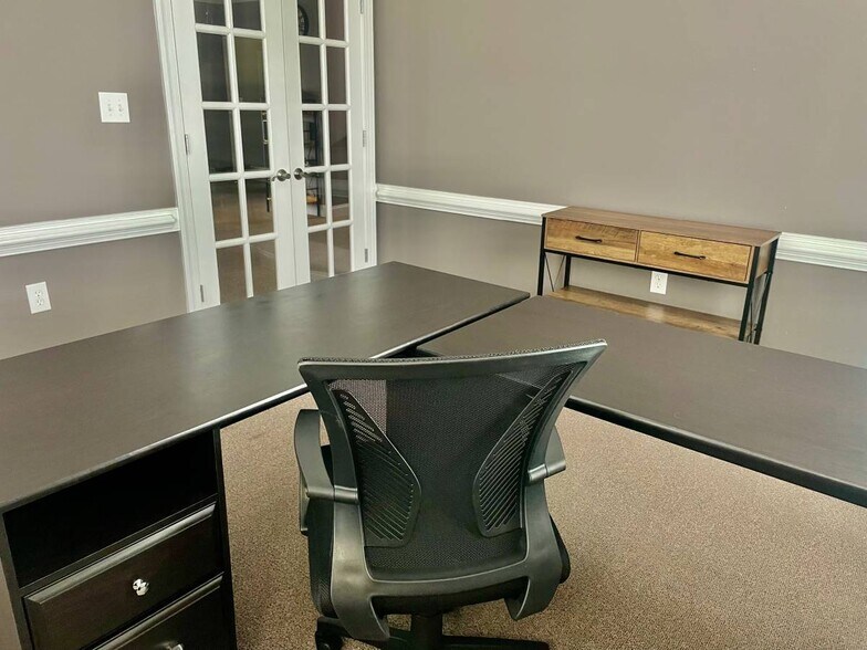 More Photos Of 3105 Creekside Village Dr, Kennesaw Office For Sale
