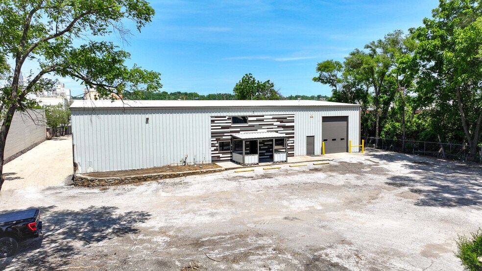 More Photos Of 1440 Kansas Ave, Kansas City Warehouse For Lease