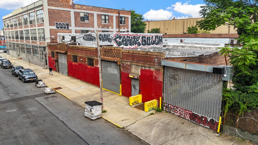 More Photos Of 200 Cook St, Brooklyn Warehouse For Sale