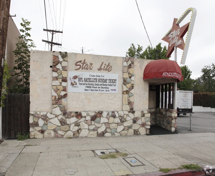 More Photos Of 11411 Moorpark St, North Hollywood General Retail For Sale