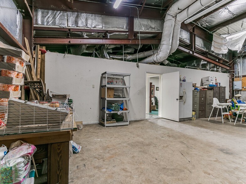 More Photos Of 219 N 6th St, Kingfisher Office For Sale