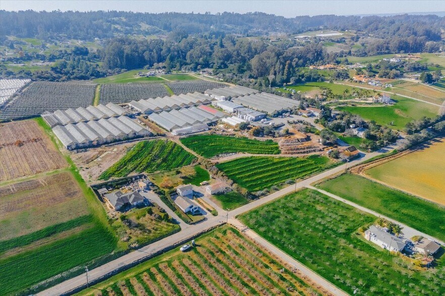 More Photos Of 371 Calabasas Rd, Watsonville Land For Sale