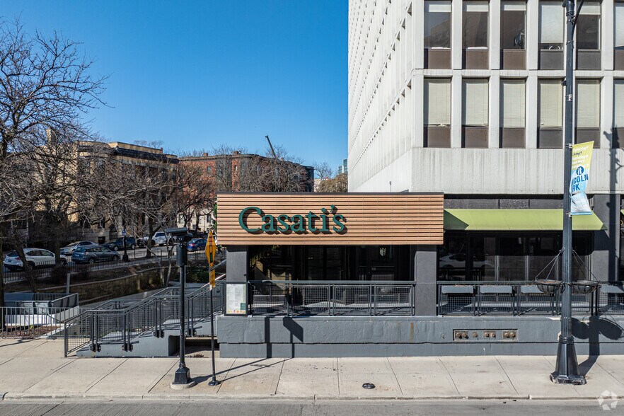 More Photos Of 444 W Fullerton Pky, Chicago Apartments For Sale