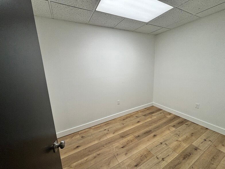 More Photos Of 2185 Liberty St NE, Salem Medical For Lease