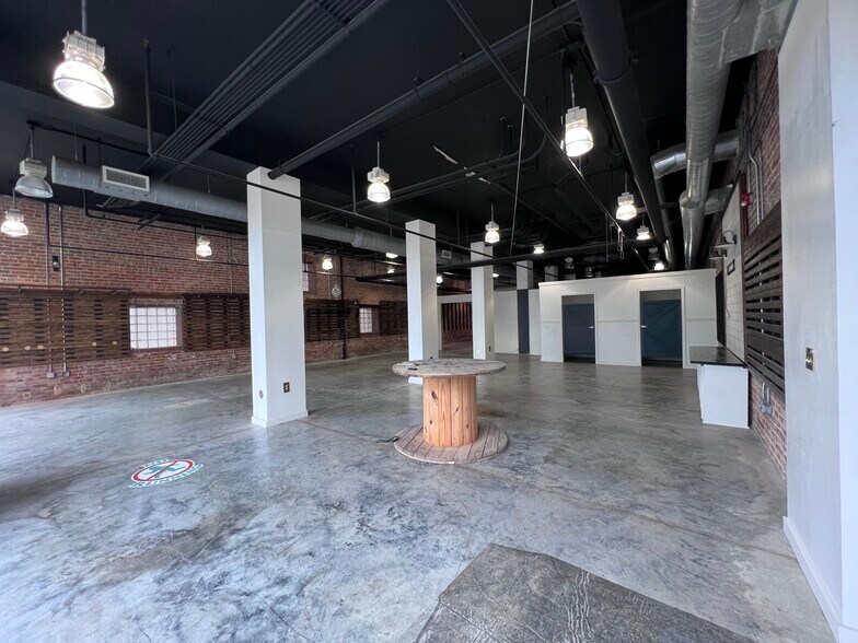 More Photos Of 417 Hay St, Fayetteville Office For Lease