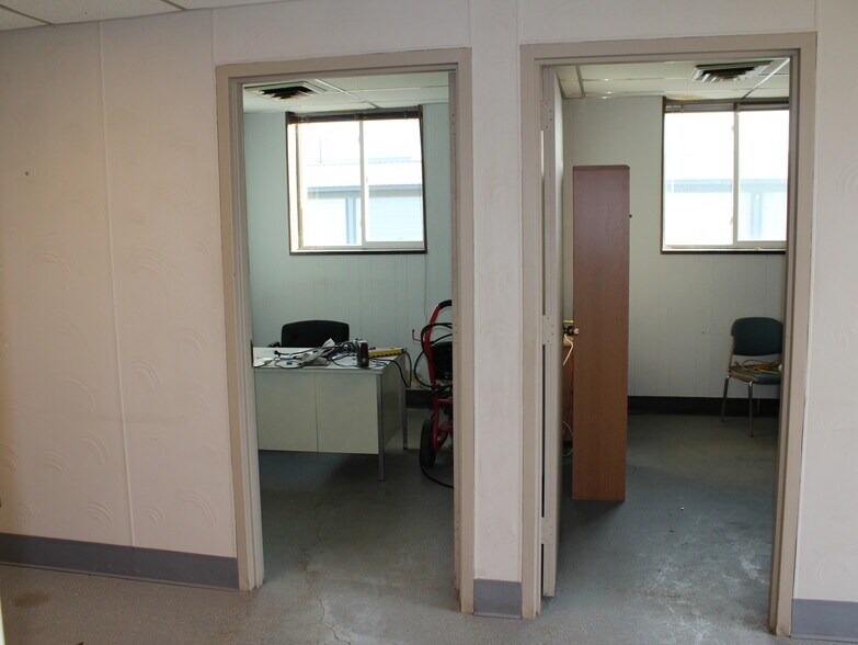 More Photos Of 683 Sullivan Dr, Fond Du Lac Warehouse For Sale