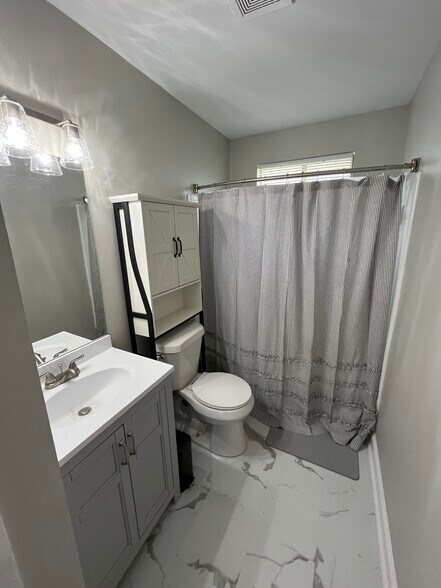 More Photos Of 119 N 35th Ave, Hattiesburg Apartments For Sale