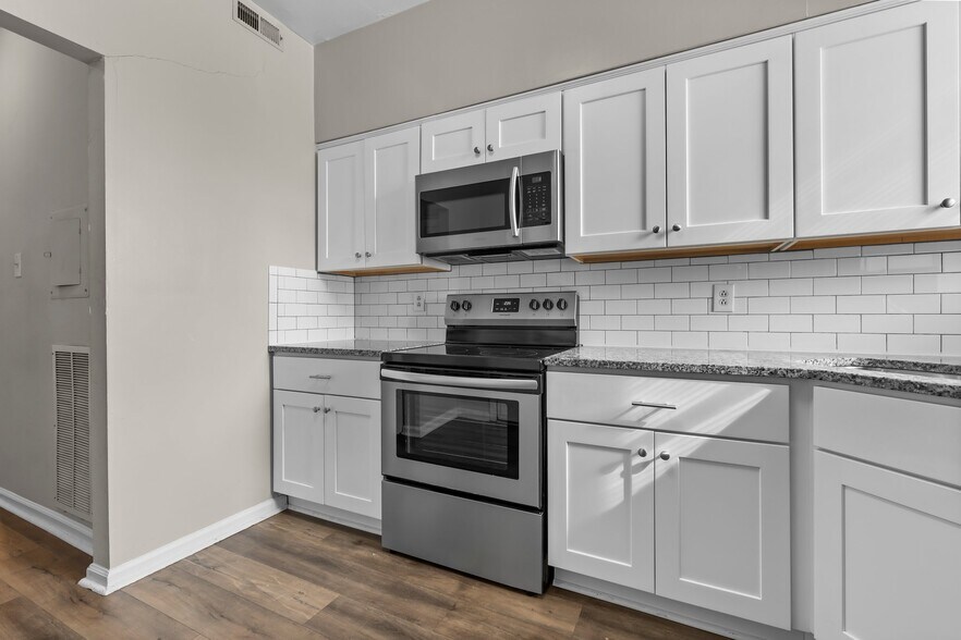 More Photos Of 625 W Princess Anne Rd, Norfolk Apartments For Sale