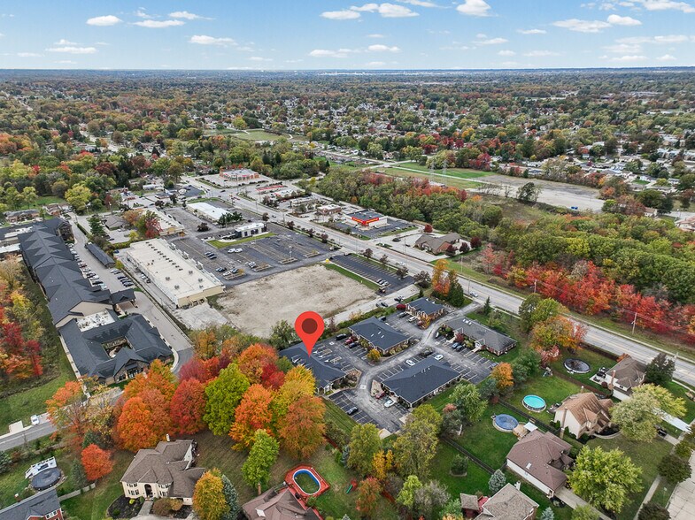 More Photos Of 8050 Corporate Cir, North Royalton Office For Lease