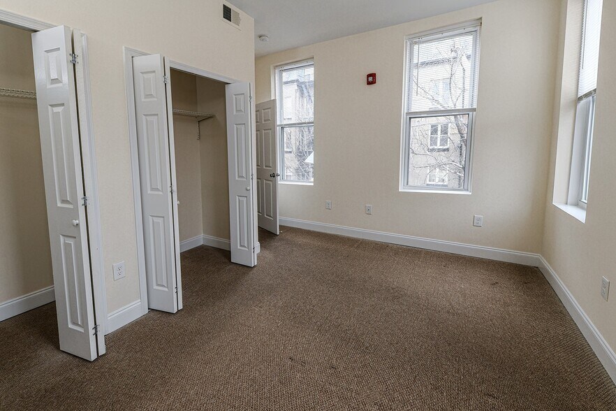 More Photos Of 2029-2031 Saint Paul St, Baltimore Apartments For Sale