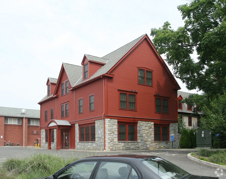 More Photos Of 60 S Broad St, Milford Apartments For Lease