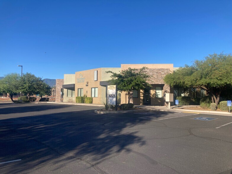 More Photos Of 198 S Coronado Dr, Sierra Vista Medical For Sale