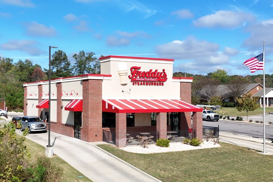 Primary Photo Of 3720 Mary Taylor Rd, Birmingham Fast Food For Sale