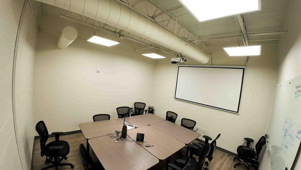 More Photos Of 3600 N 75th Ter, Pinellas Park Loft Creative Space For Lease