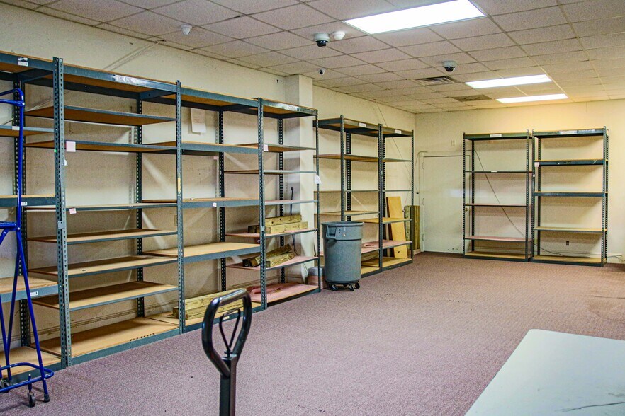 More Photos Of 1257 Sweeten Creek Rd, Asheville Office For Lease