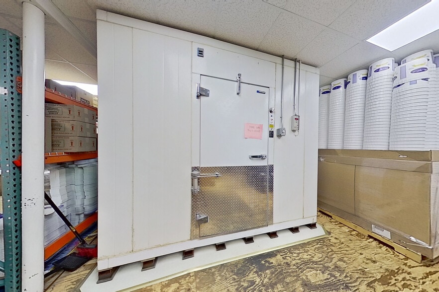 More Photos Of 62 W Inman Ave, Rahway Flex For Lease