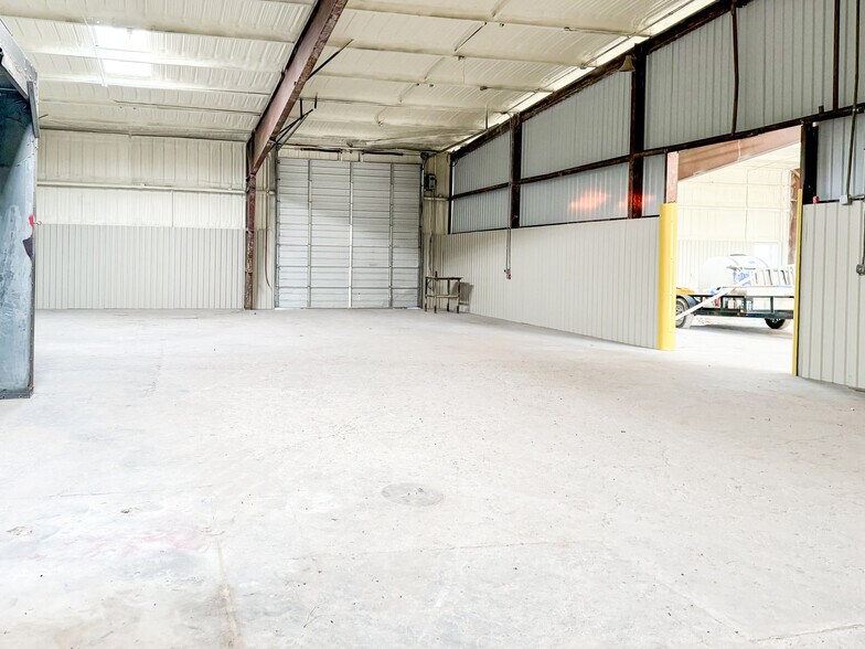 More Photos Of 2585 W Interstate 20, Odessa Manufacturing For Sale