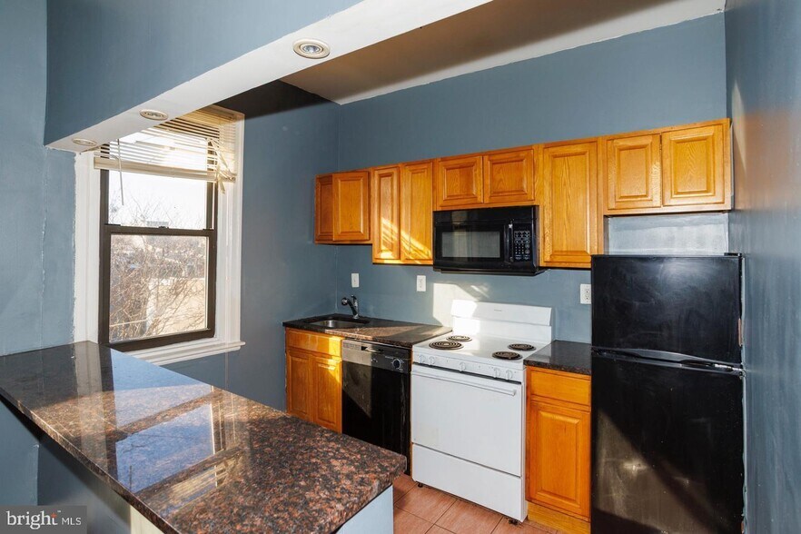 More Photos Of 1611-1615 W Susquehanna Ave, Philadelphia Apartments For Sale