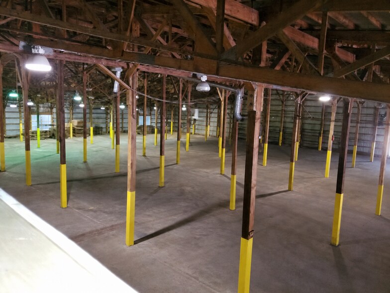 More Photos Of 1700 Iron King Rd, Ironwood Warehouse For Sale